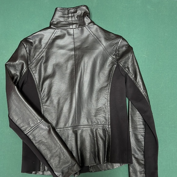 Black leather jacket - Picture 4 of 4